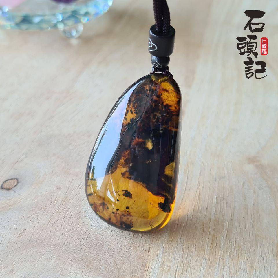 琥珀 琥珀吊坠56x3.5mm Amber